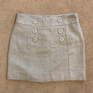 Grey skirt. Gap size 2